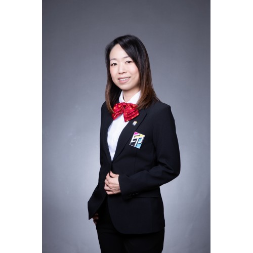 譚潓琄小姐